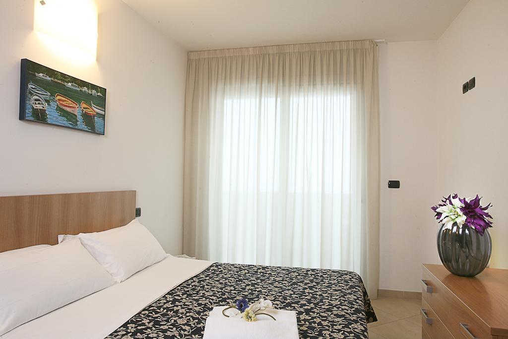 Residence A-More Rimini Buitenkant foto